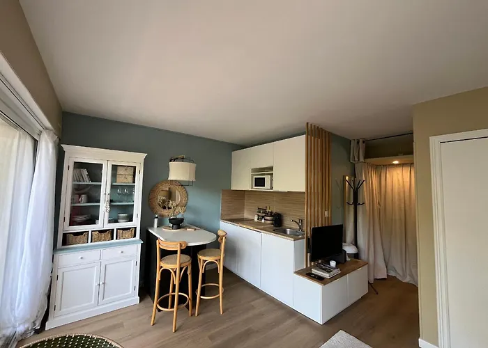 Cosy A Avec Parking, Proche - Fr-1-319-619 شقة